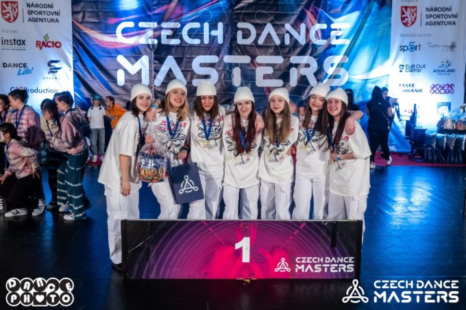 8 ZLATÝCH UMÍSTĚNÍ Z REGIONU CZECH DANCE MASTERS 2022